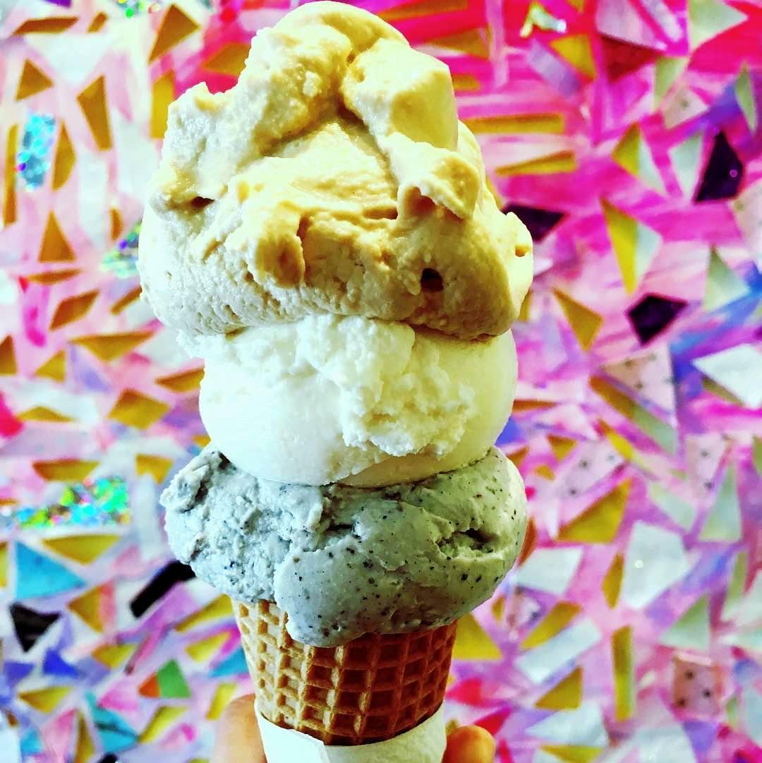 layered  ice cream scoop