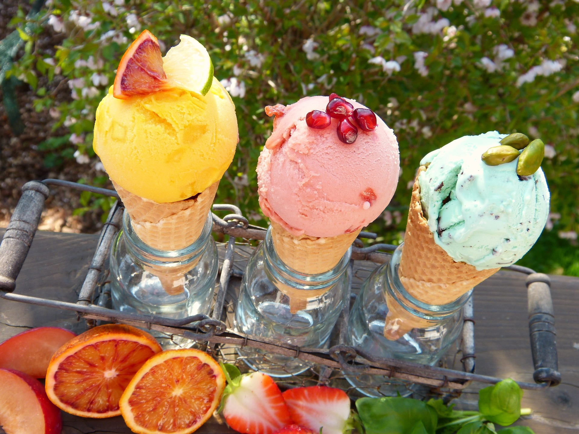 ice cream in cone 