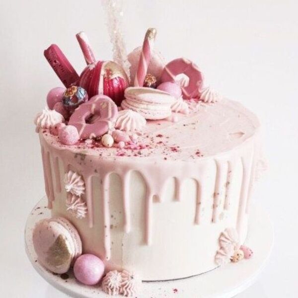Paris Baguette birthday cake